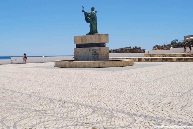 Monument to St. Gonçalo in Praia da Batata, Lagos
